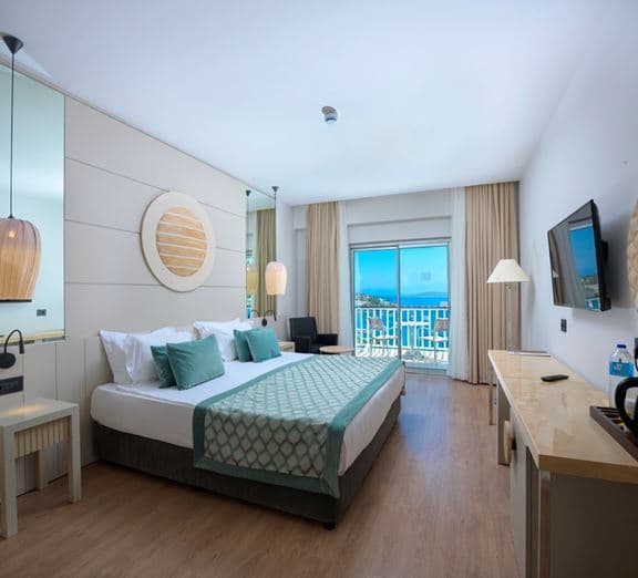 MAIN BUILDING DELUXE SEA VIEW ROOM Camerele