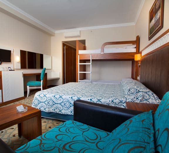 FAMILY BUNKED ROOM Camerele