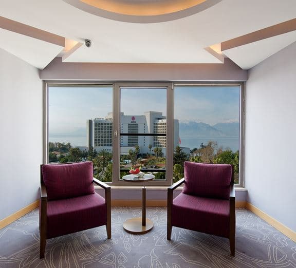 V CASUAL CITY VIEW ROOM Camerele