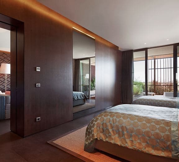 ROYAL SUITE FAMILY GARDEN Camerele