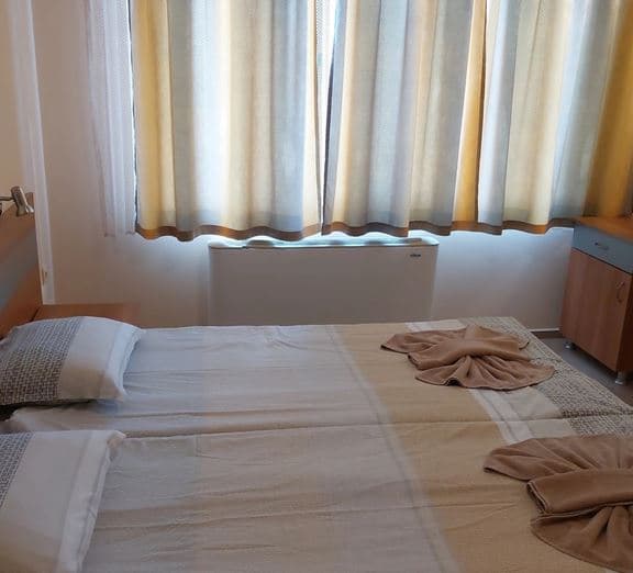 DOUBLE ROOM Camerele