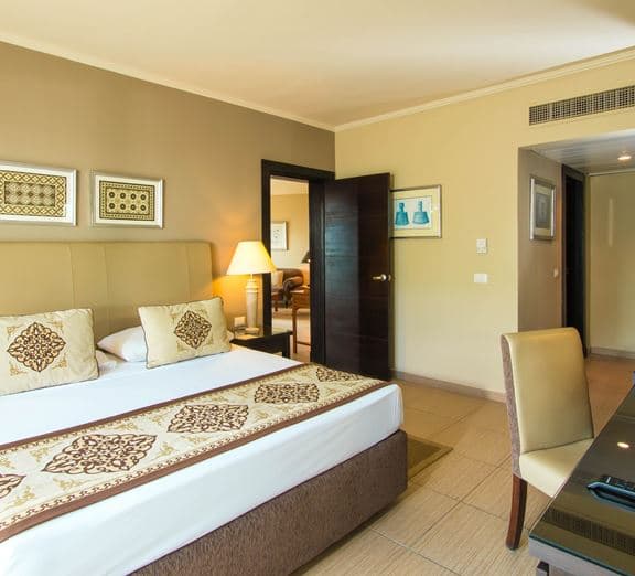 JUNIOR SUITE Camerele
