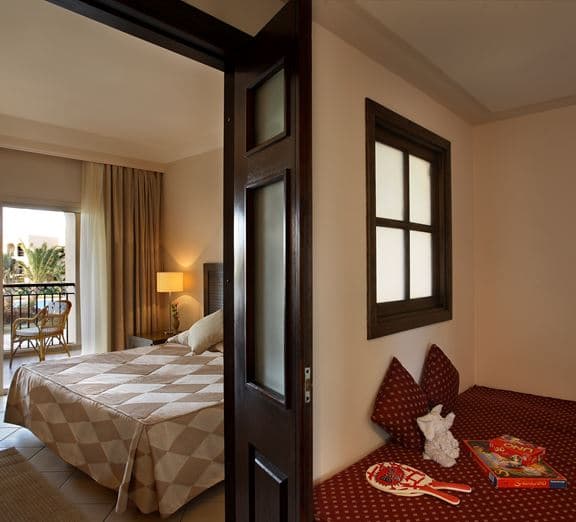 family deluxe room Camerele