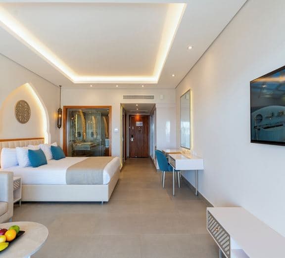 Junior Suite Garden / Pool / Partial Sea / Sea View / Sea Front Camerele