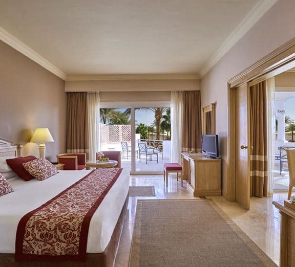 Executive Suite Sea View Camerele