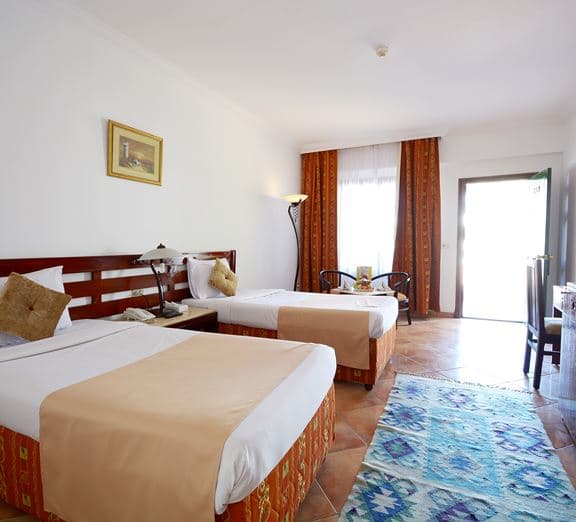 POOL VIEW ROOM Camerele