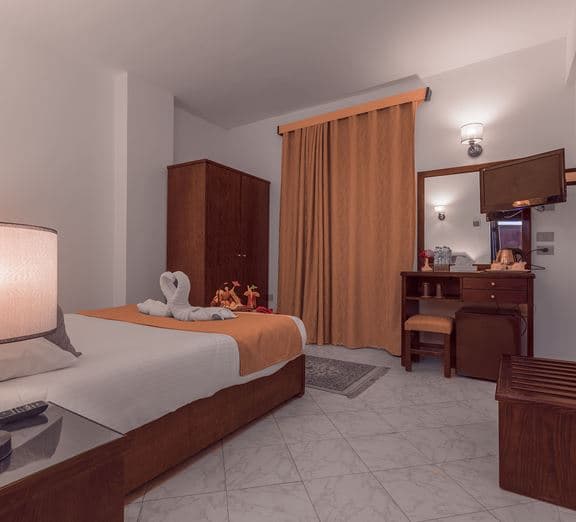 Club Room Camerele
