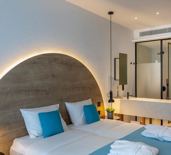 Standard Room (Inland View, Balcony) Camerele