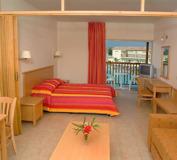1 BEDROOM STANDARD APARTMENT (BALCONY Camerele