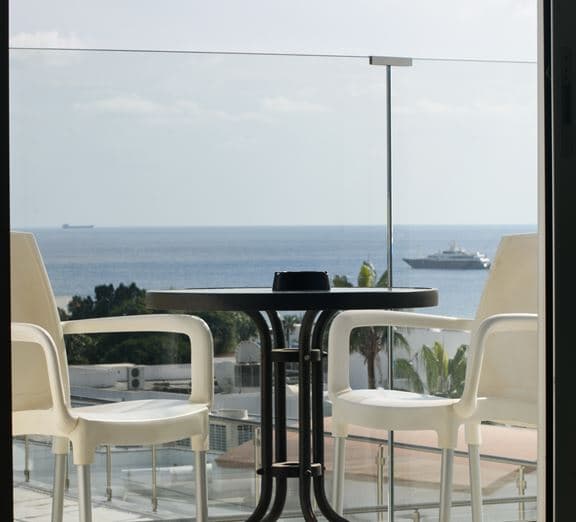 Standard Room (PoolView, Balcony) Camerele