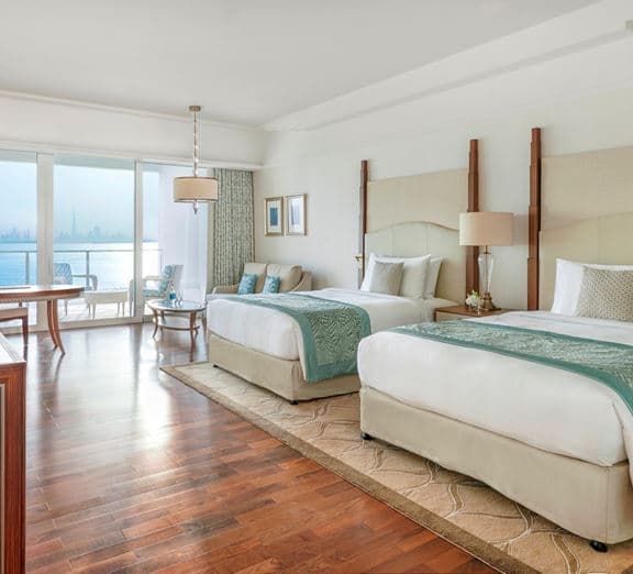 Queen Deluxe Skyline Sea View Room Camerele