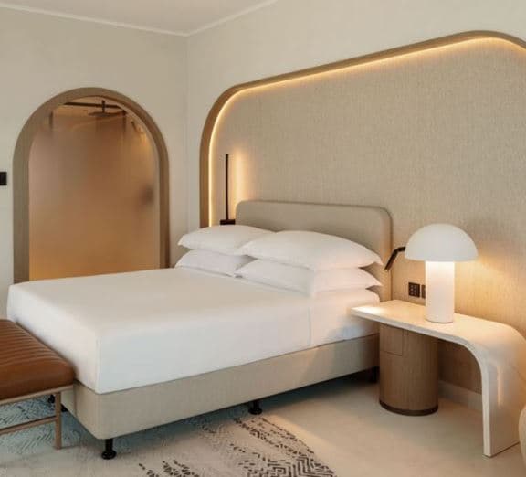 Deluxe JBR View Room king Camerele