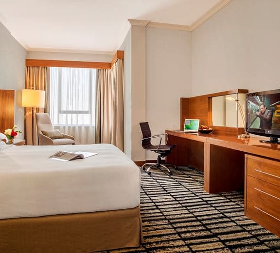 ONE BEDROOM SUITE WITH BALCONY Camerele