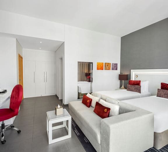 SUPERIOR ROOM HIGH FLOOR, BALCONY WITH SOLUNA BEACH ACCESS Camerele