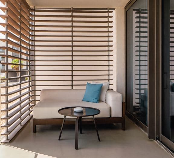 Luux Skyline View Room Camerele