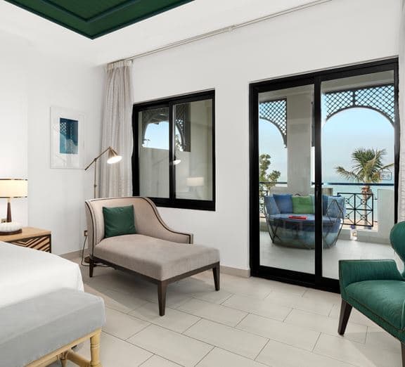 FAMILY ROOM BEACH FRONT Camerele