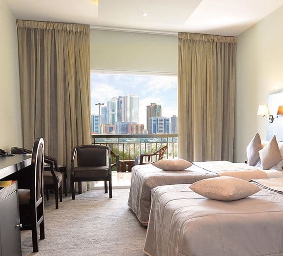 Standard City View Room Camerele