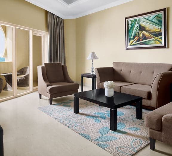 1 BEDROOM RESIDENCE Camerele