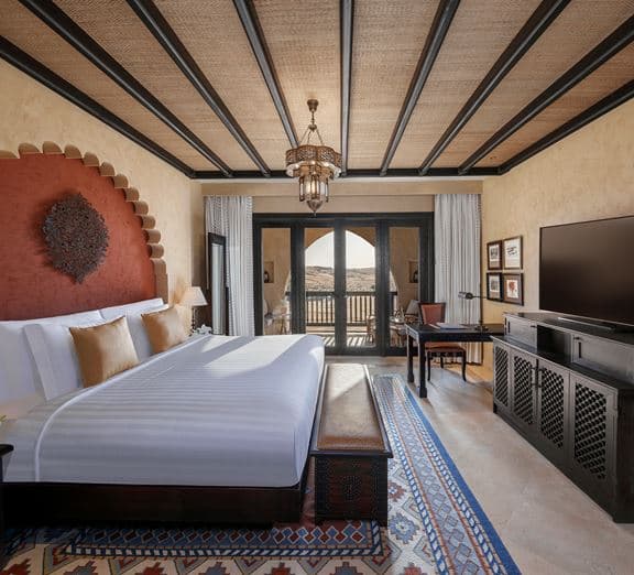 Deluxe Balcony Room Camerele