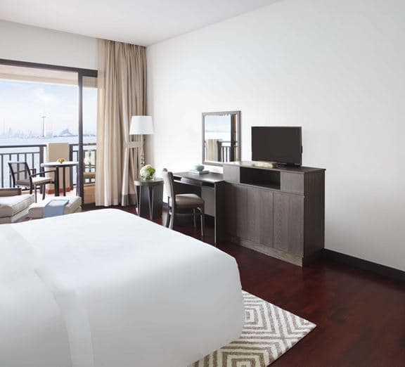 One Bedroom Apartment Camerele