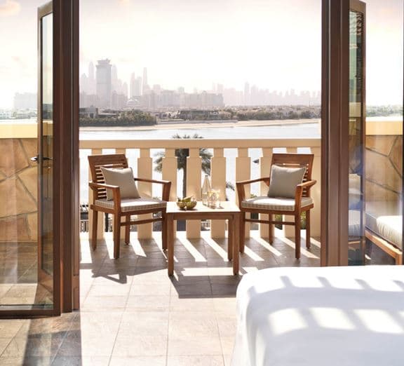 Luxury Palm View Room Camerele