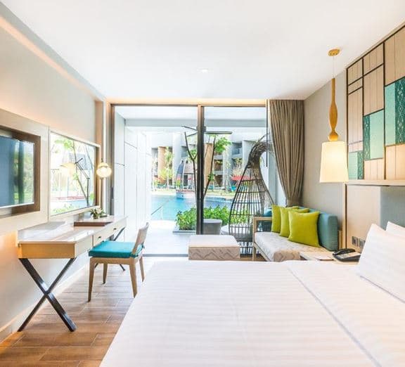 Pool Access Suite Camerele