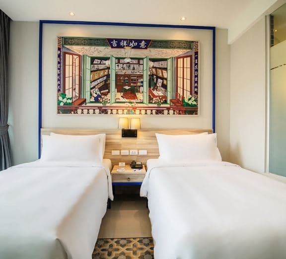 TWO BEDROOM FAMILY POOL VIEW SUITE (CHILD SHARING BED) Camerele