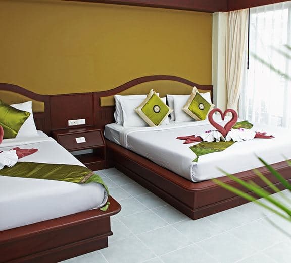 Grand Deluxe Room Camerele