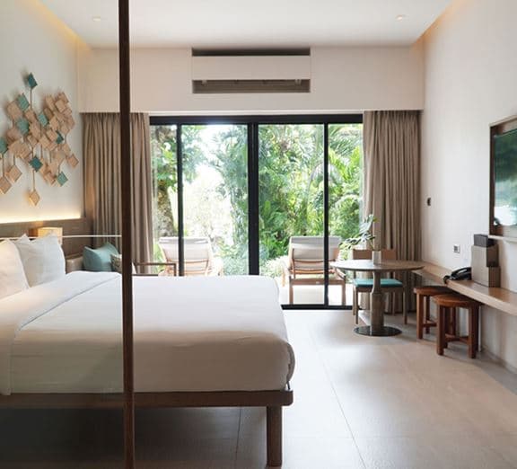 Reserve Beachfront Camerele