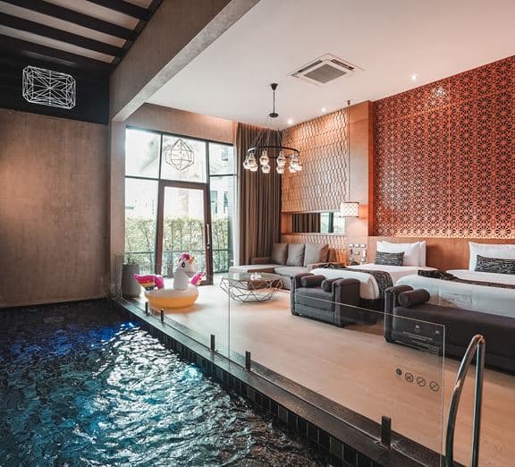 Pool Villa Family Camerele