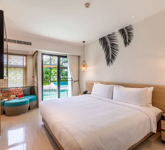 DELUXE POOL ACCESS ROOM KING BED Camerele