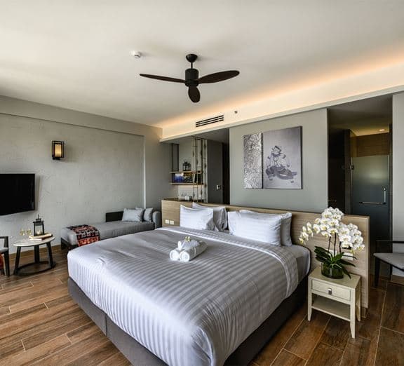 Suite Pool View Camerele