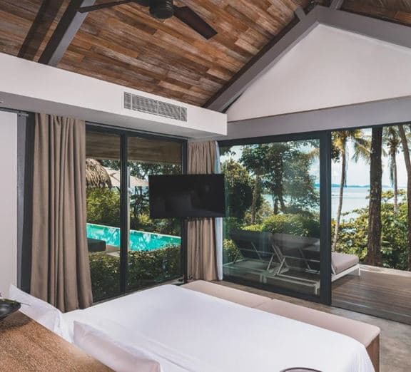 Four-Bedroom Oceanview Pool Villa Camerele