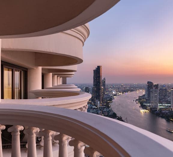 Tower Suite Club River View Camerele