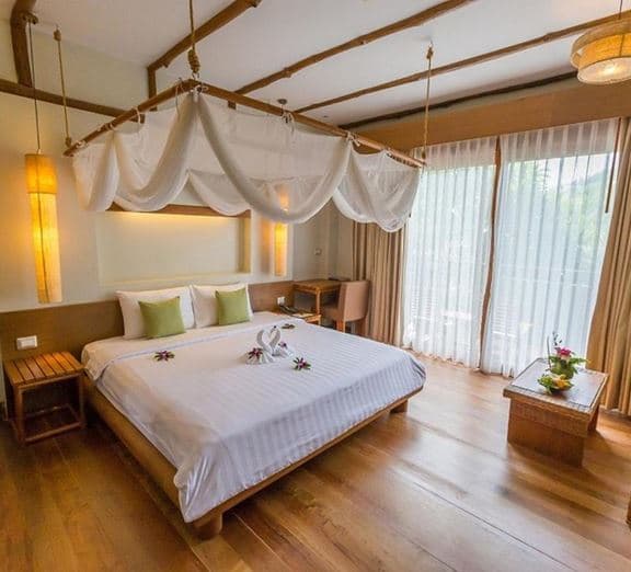 DELUXE POOL VIEW (CHILD SHARING BED) Camerele