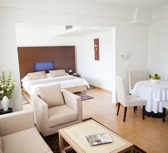 JUNIOR SUITE (balcony or terrace) Camerele