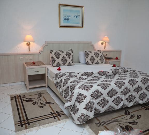 Room Standard GardenView Camerele