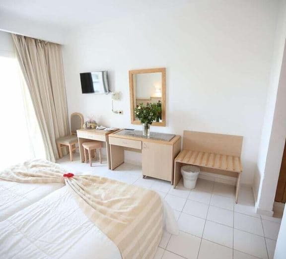 Room Standard SeaView Camerele