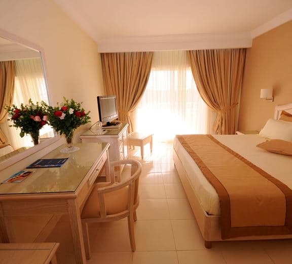 Room Superior Garden View Camerele