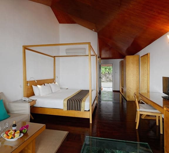 Water Bungalow Camerele