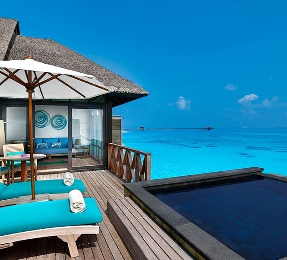 Sunrise Water Villas with Infinity Pools Camerele