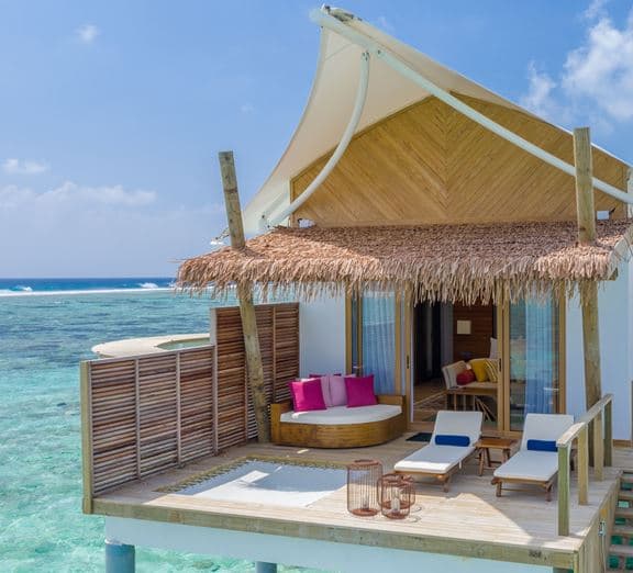 Water Bungalow Camerele
