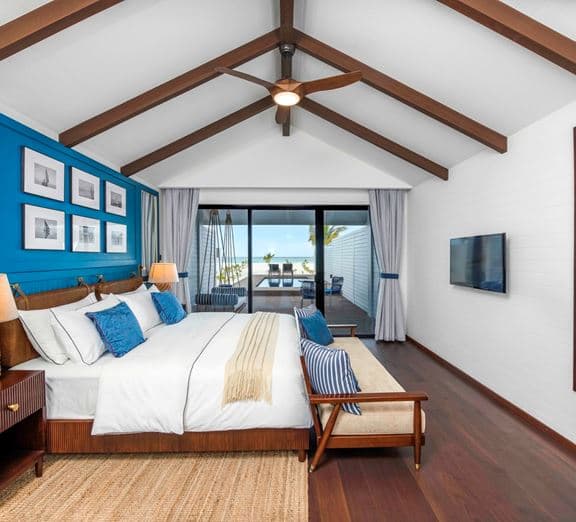 Deluxe Beach Pool Villa Camerele