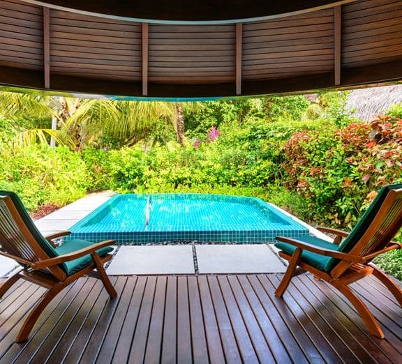 Cottage with Pool Camerele