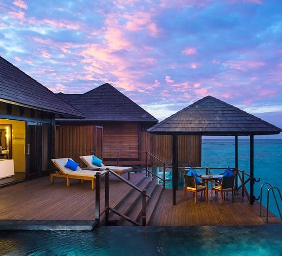 Infinity Water Villa Camerele