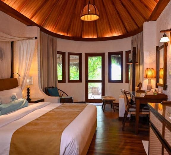 Beach Bungalow Camerele