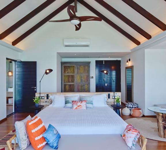 Lagoon Water Villa Camerele