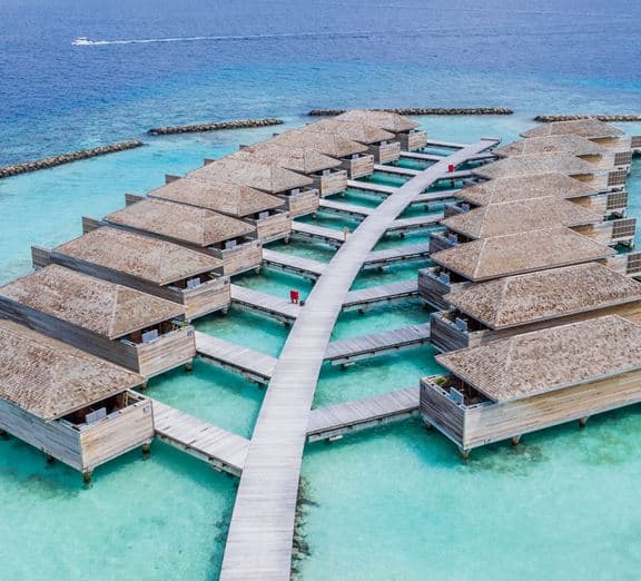 Lagoon Pool Villa Camerele