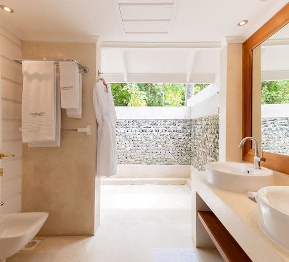 Beach Front Junior Suite Camerele
