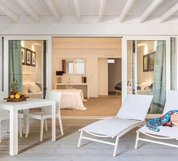 Beach Bungalow Camerele